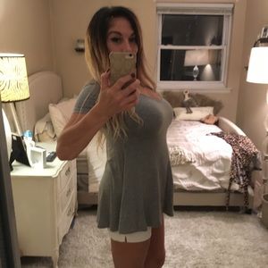 Cupio fit and flare heathered tee